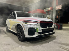 Load image into Gallery viewer, 2018+ Bmw X5 Carbon Fiber M-Style Mirror Caps | G05

