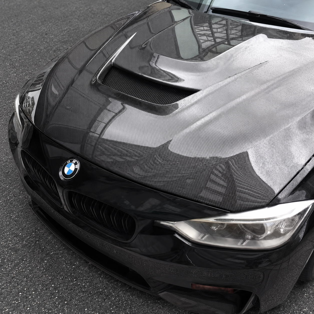 2012-2018 BMW 3-Series V1 Style Carbon Fiber Hood | F30/F31