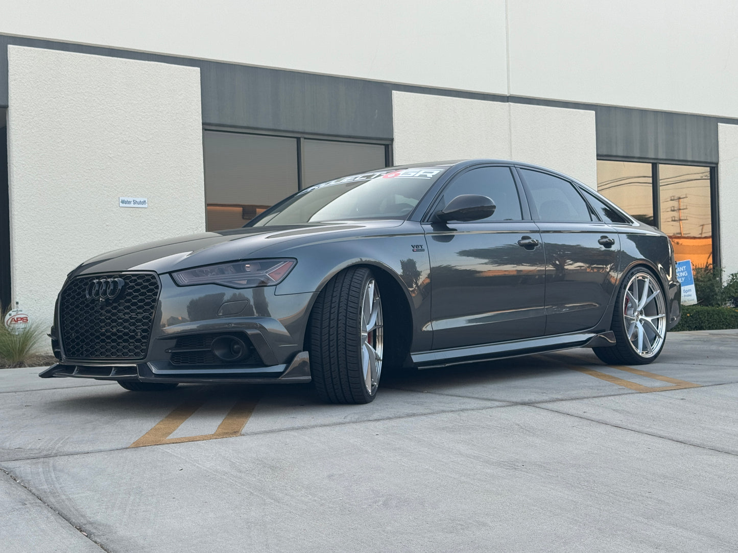 2016-2018 Audi A6/S6/RS6 Carbon Fiber Mirror Caps | C7.5 A6/S6/RS6